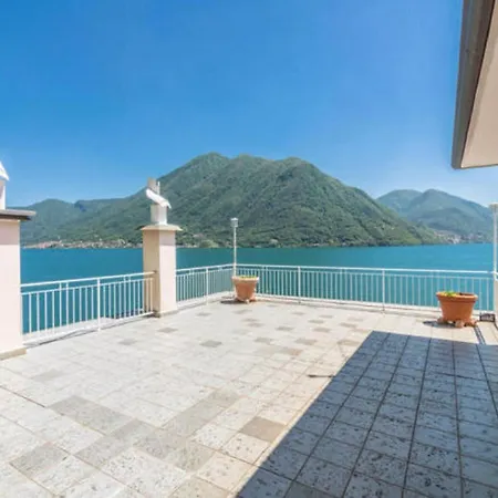 Casa Panetier Lodge *